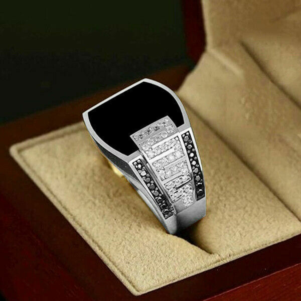 Square signet ring for men in pakistan- UA. Galleryy